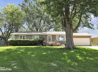 712 S Main St, New Sharon, IA 50207