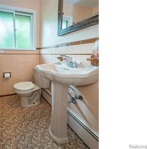 1811 Alhambra Dr — Photo 29