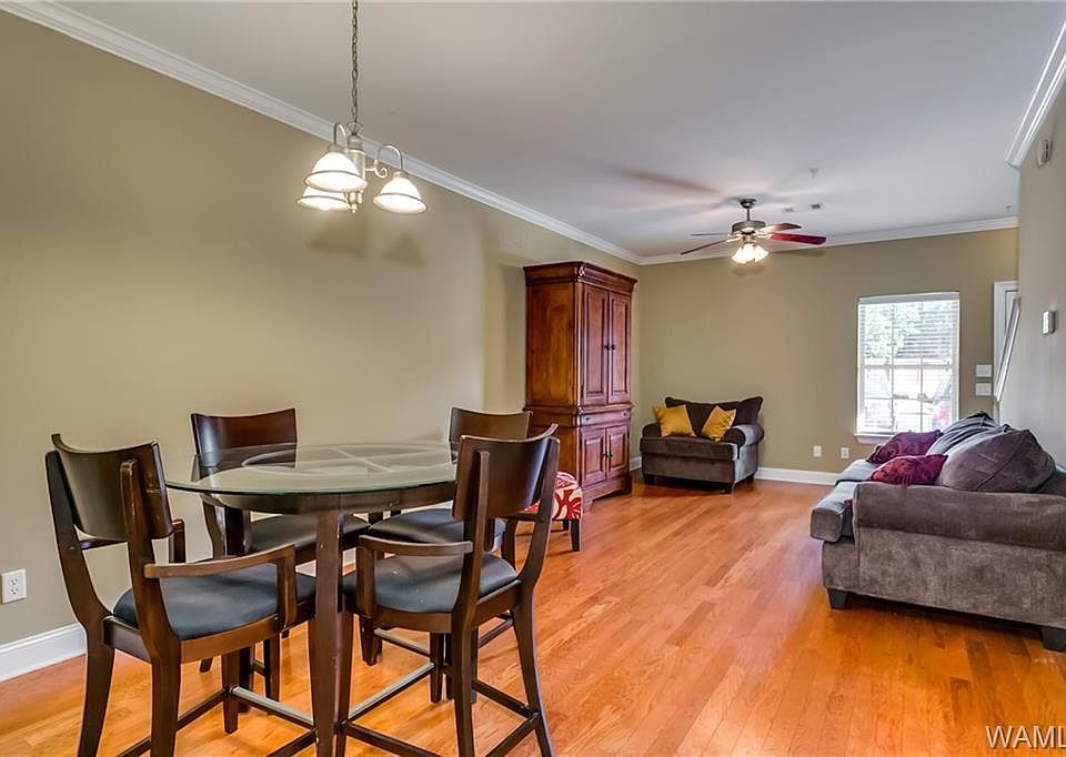 1st image of 3218 Veterans Memorial Pkwy APT 914