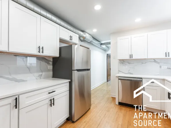 3838 W George St APT 2W, Chicago, IL 60618