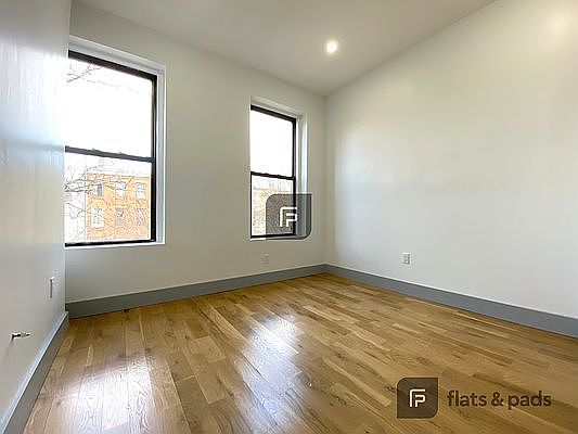 5th image of 81 Macon St #2R