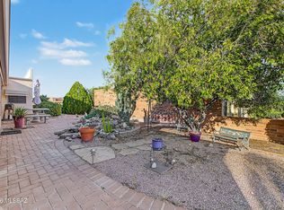991 W Rio Guaymas, Green Valley, AZ 85614