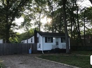 212 Monroe Dr, Mastic Beach, NY 11951