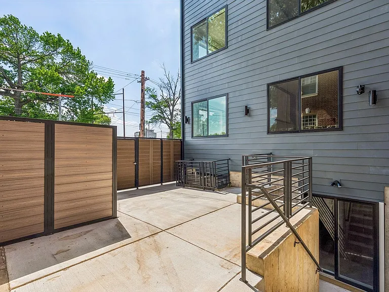 Brand New Luxury Apartments West Philly — Photo 39