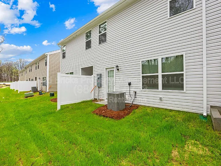 9128 Lowfalls Ln — Photo 20