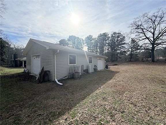 5th image of 4500 Cloverdale Ests