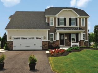 8836 Hazelwood Run, North Ridgeville, OH 44039