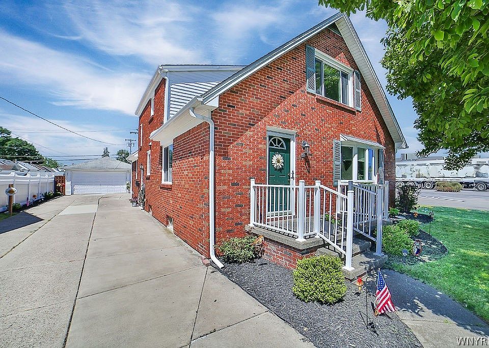 1st image of 442 Dorrance Ave