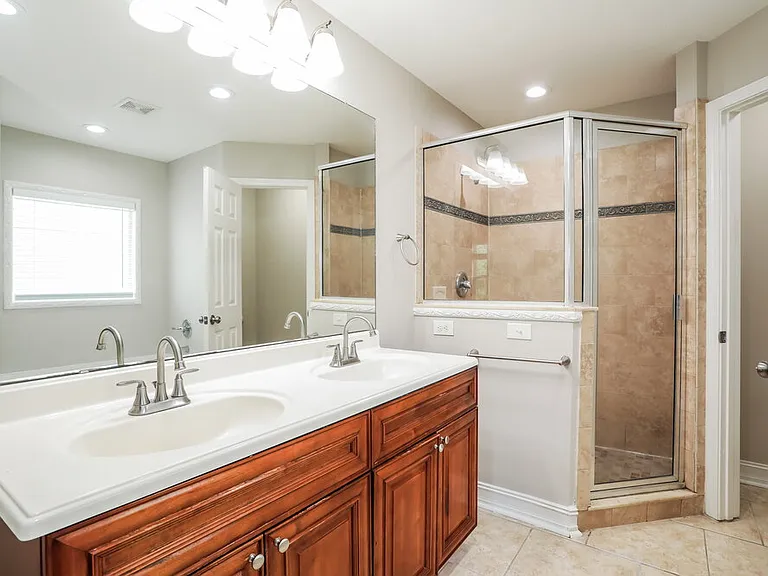 8106 Byrd Landing Ct — Photo 13