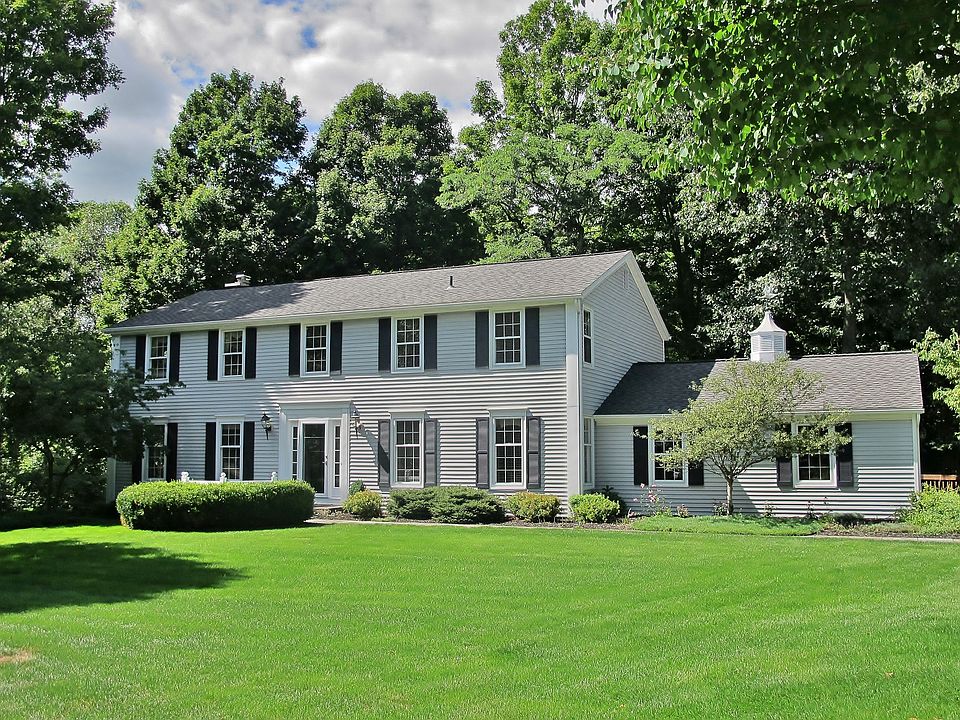 1st image of 8 Southern Woods