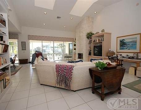 4th image of 108 Spyglass Ln