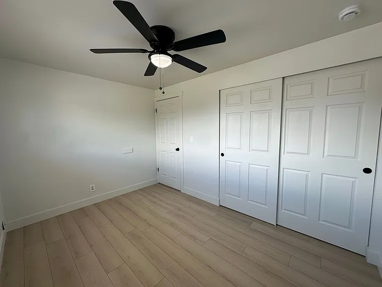 1801 W Parkway Blvd — Photo 21
