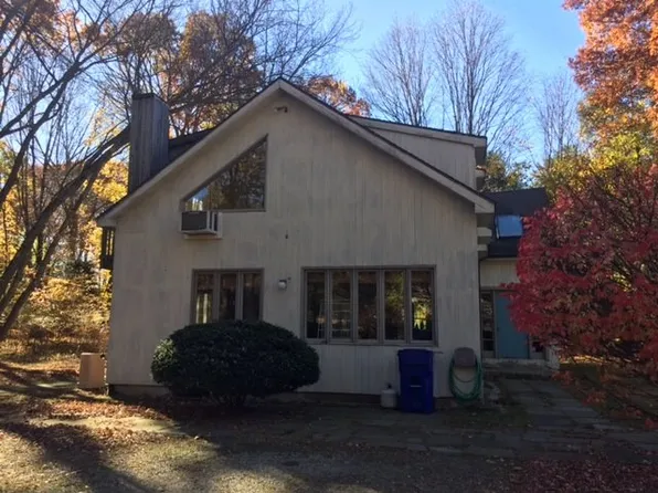 135 Partrick Ave, Norwalk, CT 06851