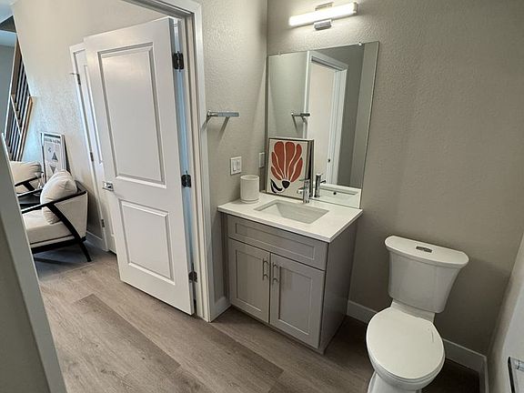 3rd image of 2650-2660 S Delaware St #1