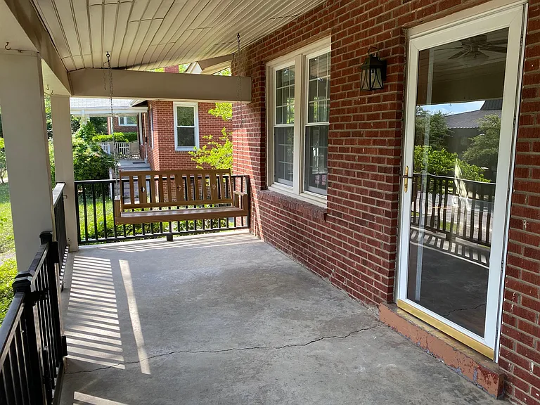 138 S Marion St — Photo 11