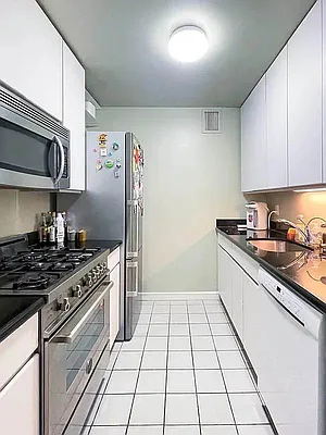 311 Greenwich Street #4G in Tribeca, Manhattan | StreetEasy