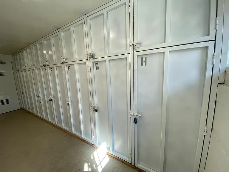 513 Avenue G #G — Photo 36