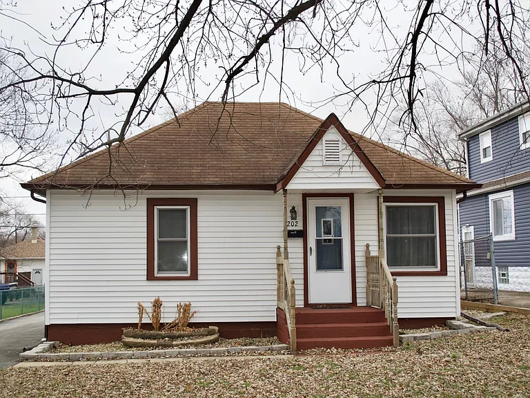 202 Jessie St — Photo 1