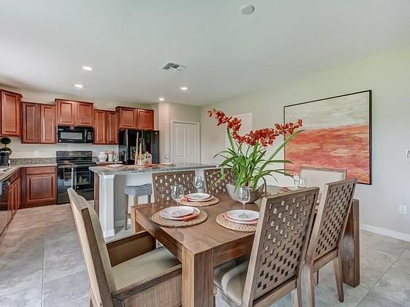5th image of 214 Archcliffe Point Pl