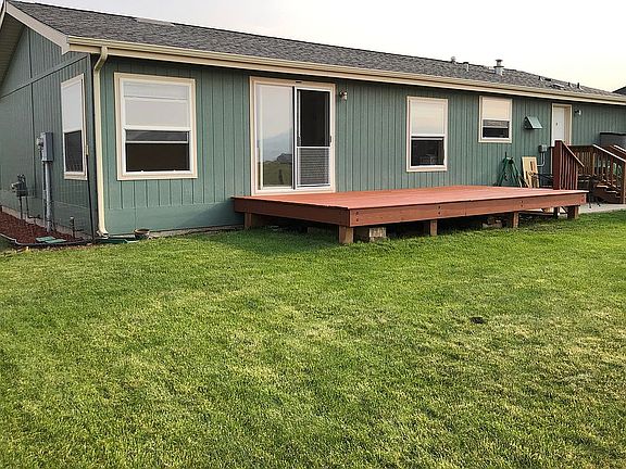 2nd image of 521 E Fir Dr