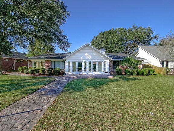 1846 Christopher Point Rd S - WebSized-1