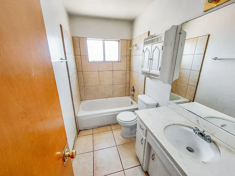 213 Panamint Ave #D — Photo 5