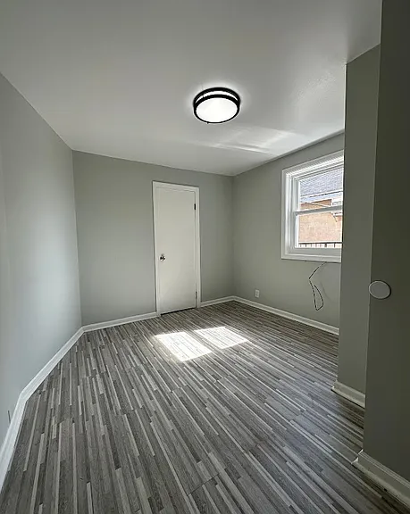 385 Somerset St #19 — Photo 6