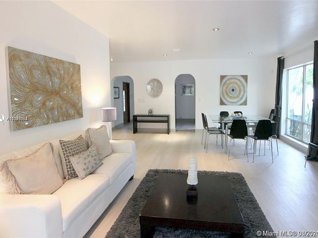 1st image of 6422 Collins Ave APT 902