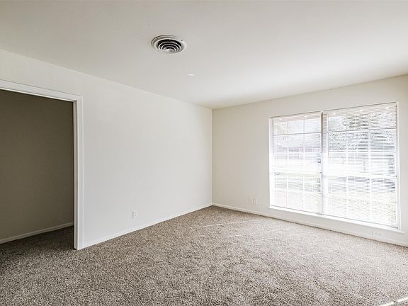 5th image of 5735 Heron Dr
