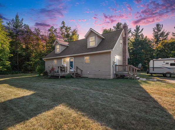 11159 Whitefish Rd, Newaygo, MI 49337