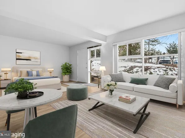 4361 Americana Dr #A, Annandale, VA 22003