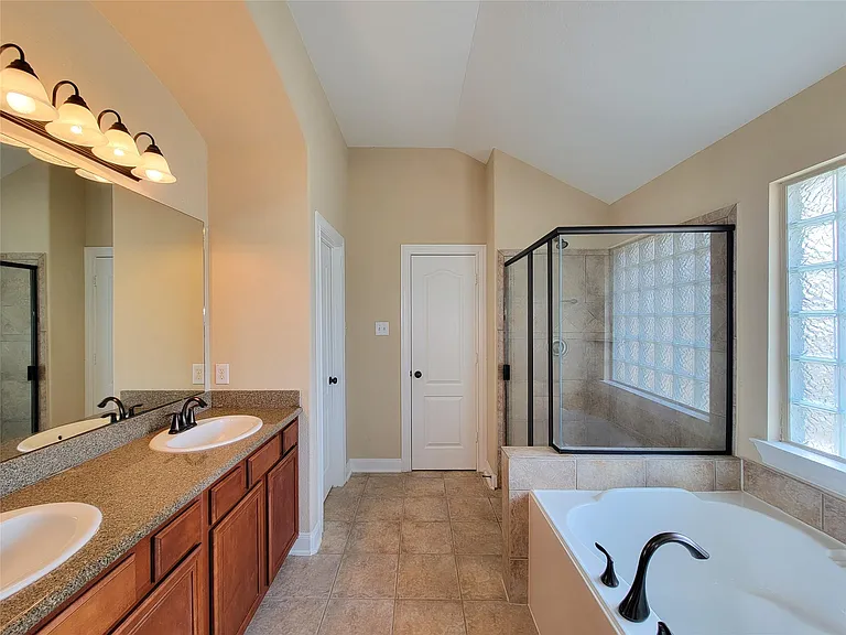 50 W Montfair Blvd — Photo 29