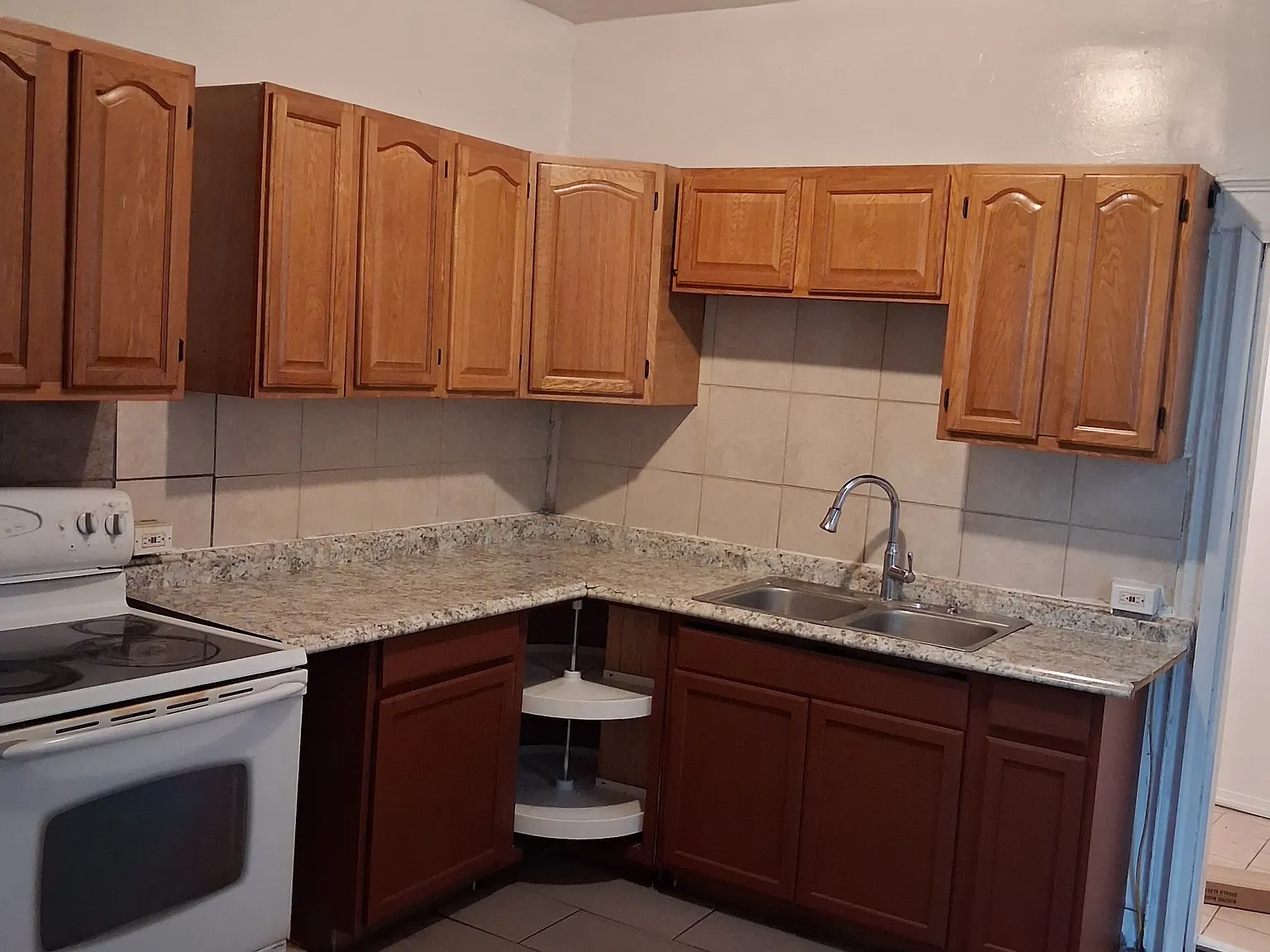 4 bed, 1166 sqft, $1,450 — Photo 2