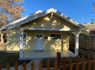 712 SE 3rd St, Pendleton, OR 97801