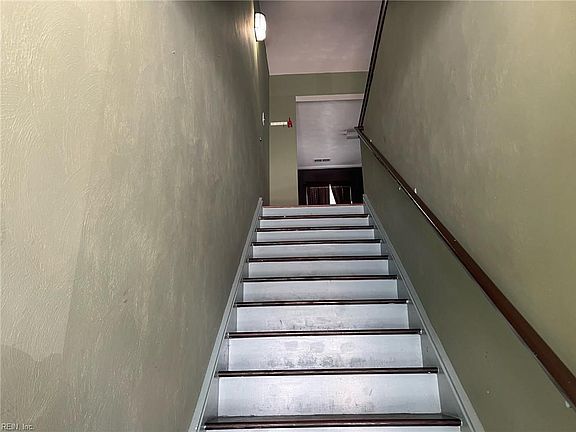 3rd image of 8570 Chesapeake Blvd APT 16