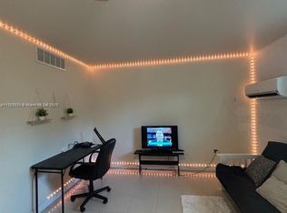 14035 NW 2nd Ave #B, Miami, FL 33168