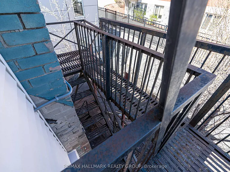 261 Somerset St E #5 — Photo 17