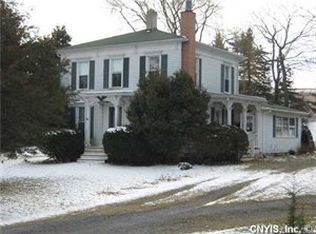 2540 Howe Rd, Skaneateles, NY 13152
