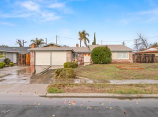 340 E Lemmon Way, Hanford, CA