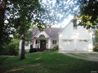 12 Trevor Ln, Saint James, MO 65559