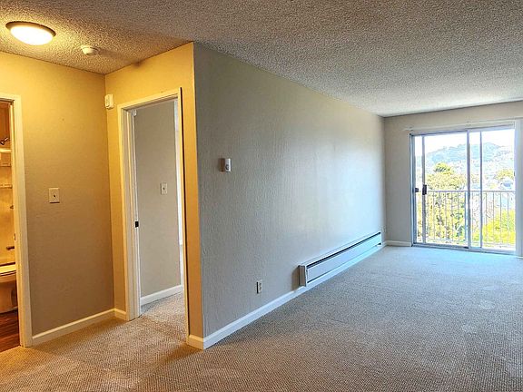 3rd image of 1324 Willard St #203