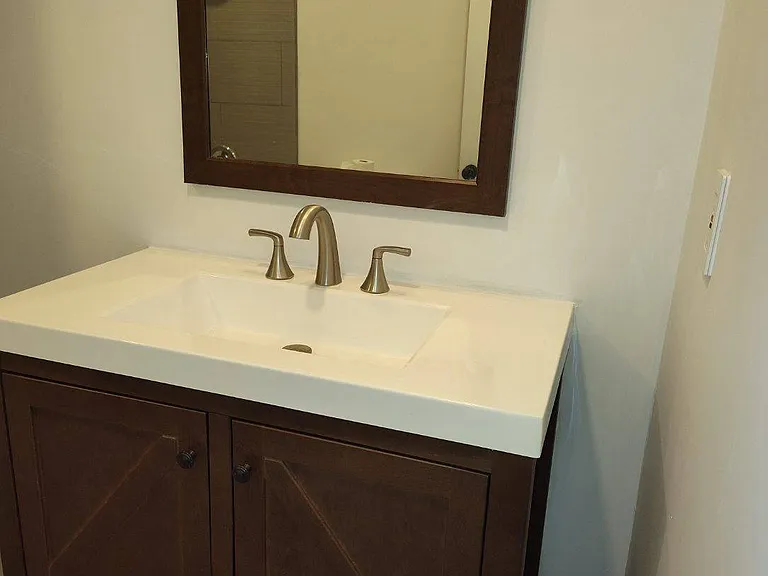 RESTROOM SINK