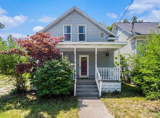 1593 Sanford St, Muskegon, MI 49441
