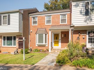 5502 Beaconsfield Ct, Burke, VA 22015