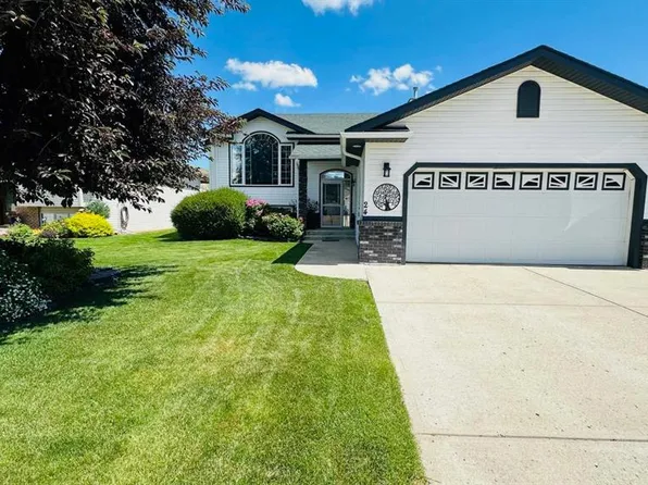 24 S Willow Point, Drumheller, AB T0J 0Y5