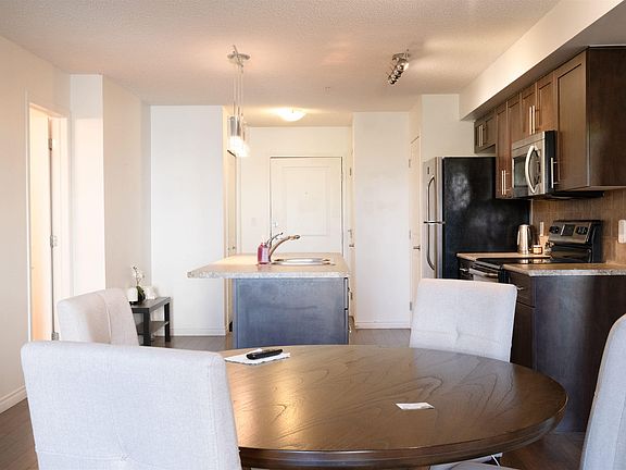 4th image of 111 Ambleside Dr SW #206
