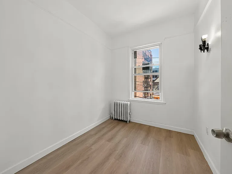 73 Van Reypen St #2 — Photo 6