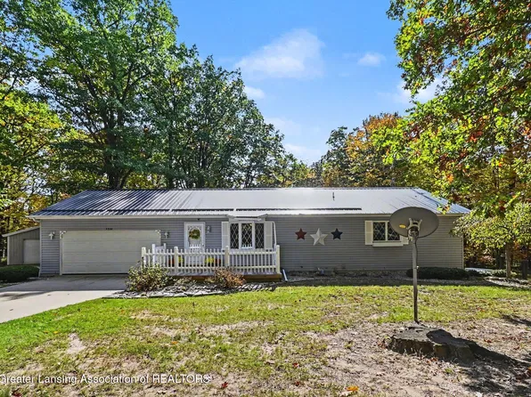 3230 E Mannsiding Rd, Harrison, MI 48625