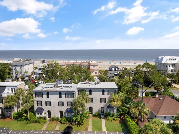 1035 Beachview Dr APT 19, Saint Simons Island, GA 31522