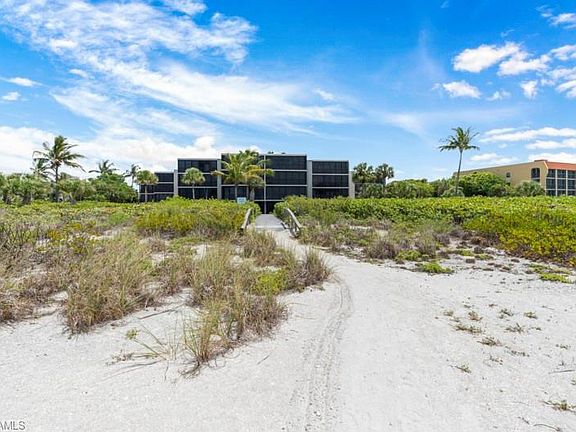 3rd image of 2929 W Gulf Dr Unit 103